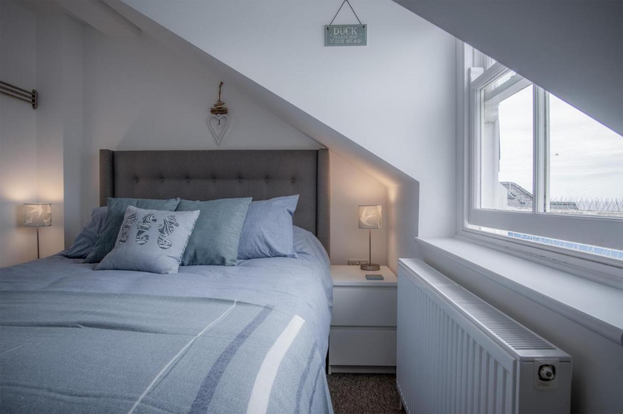 Ramsey Apartment - 2 Bedroom Apartment - Тенби Экстерьер фото